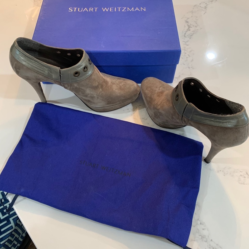 Stuart Weitzman Taupe Booties with dust bag